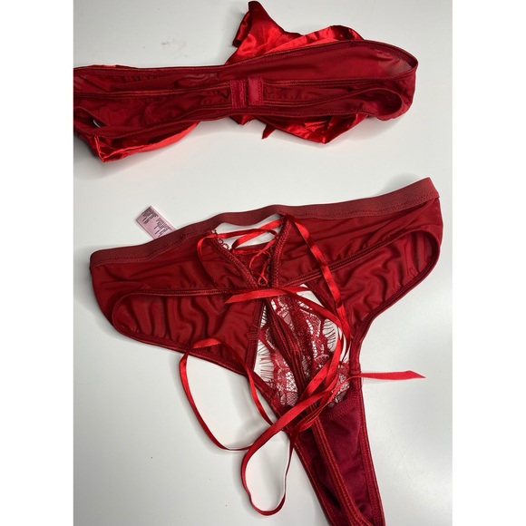 Lingerie Set - Picture 5 of 9